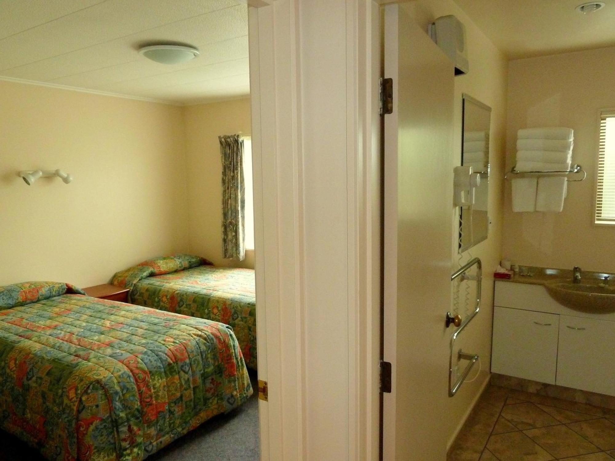 Tudor Lodge Motel Nelson Eksteriør bilde