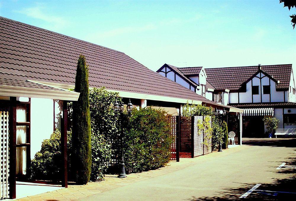 Tudor Lodge Motel Nelson Eksteriør bilde