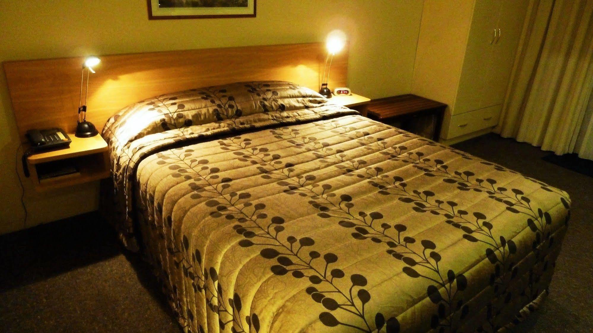 Tudor Lodge Motel Nelson Eksteriør bilde