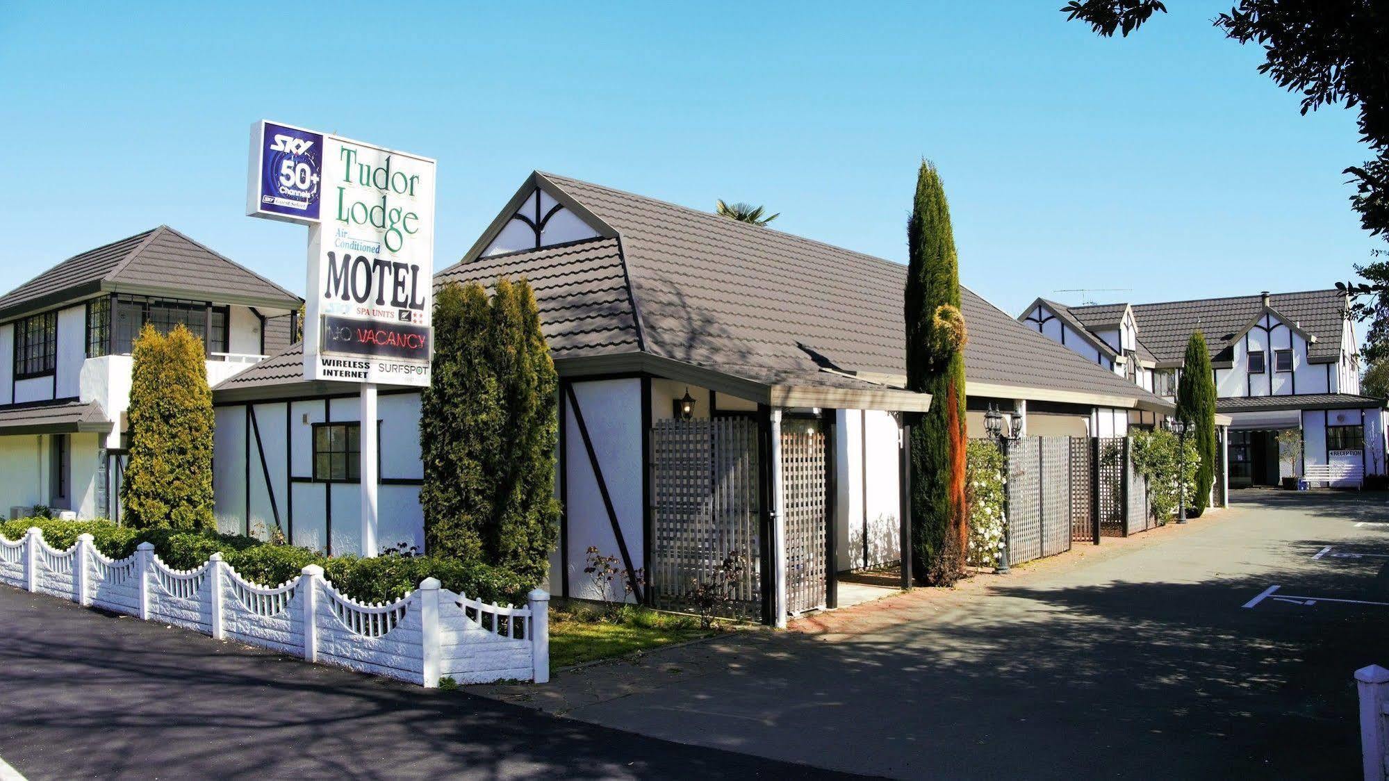 Tudor Lodge Motel Nelson Eksteriør bilde