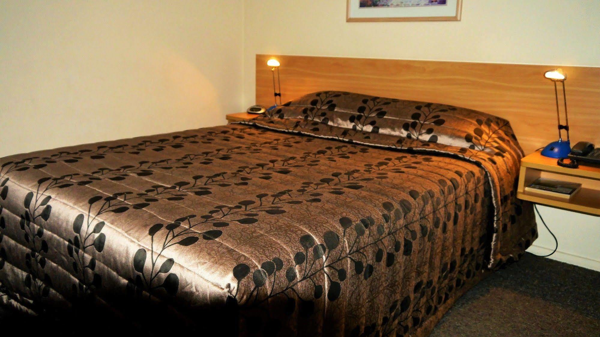 Tudor Lodge Motel Nelson Eksteriør bilde